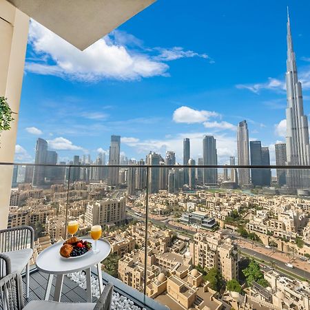 Smartstay At Burj Royale - Full Burj Khalifa View - Brand New Luxury Apartments Dubai Bagian luar foto
