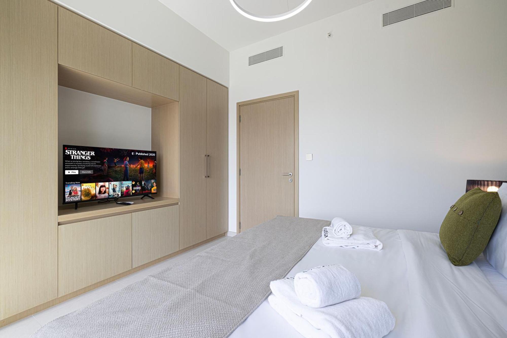 Smartstay At Burj Royale - Full Burj Khalifa View - Brand New Luxury Apartments Dubai Bagian luar foto