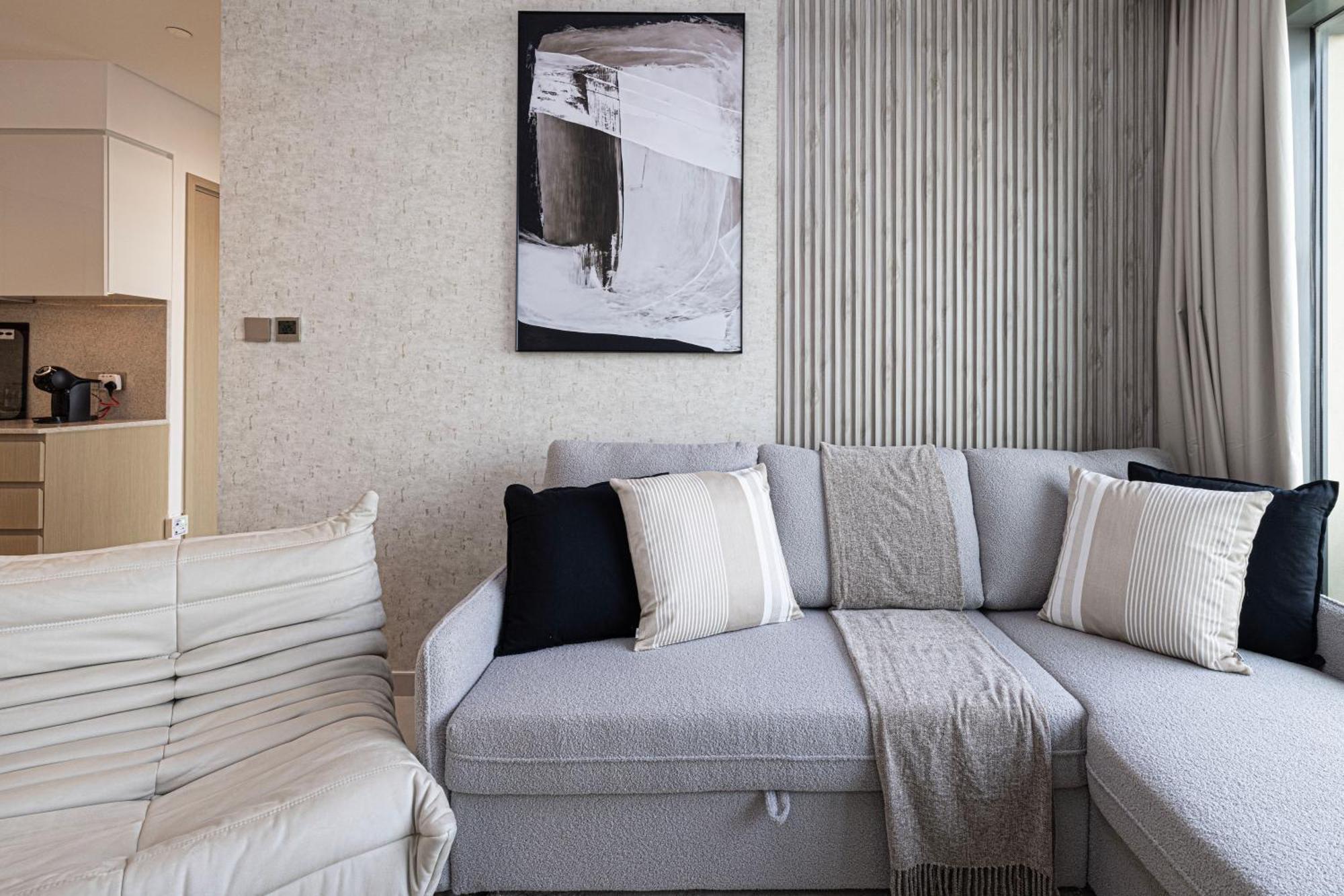 Smartstay At Burj Royale - Full Burj Khalifa View - Brand New Luxury Apartments Dubai Bagian luar foto