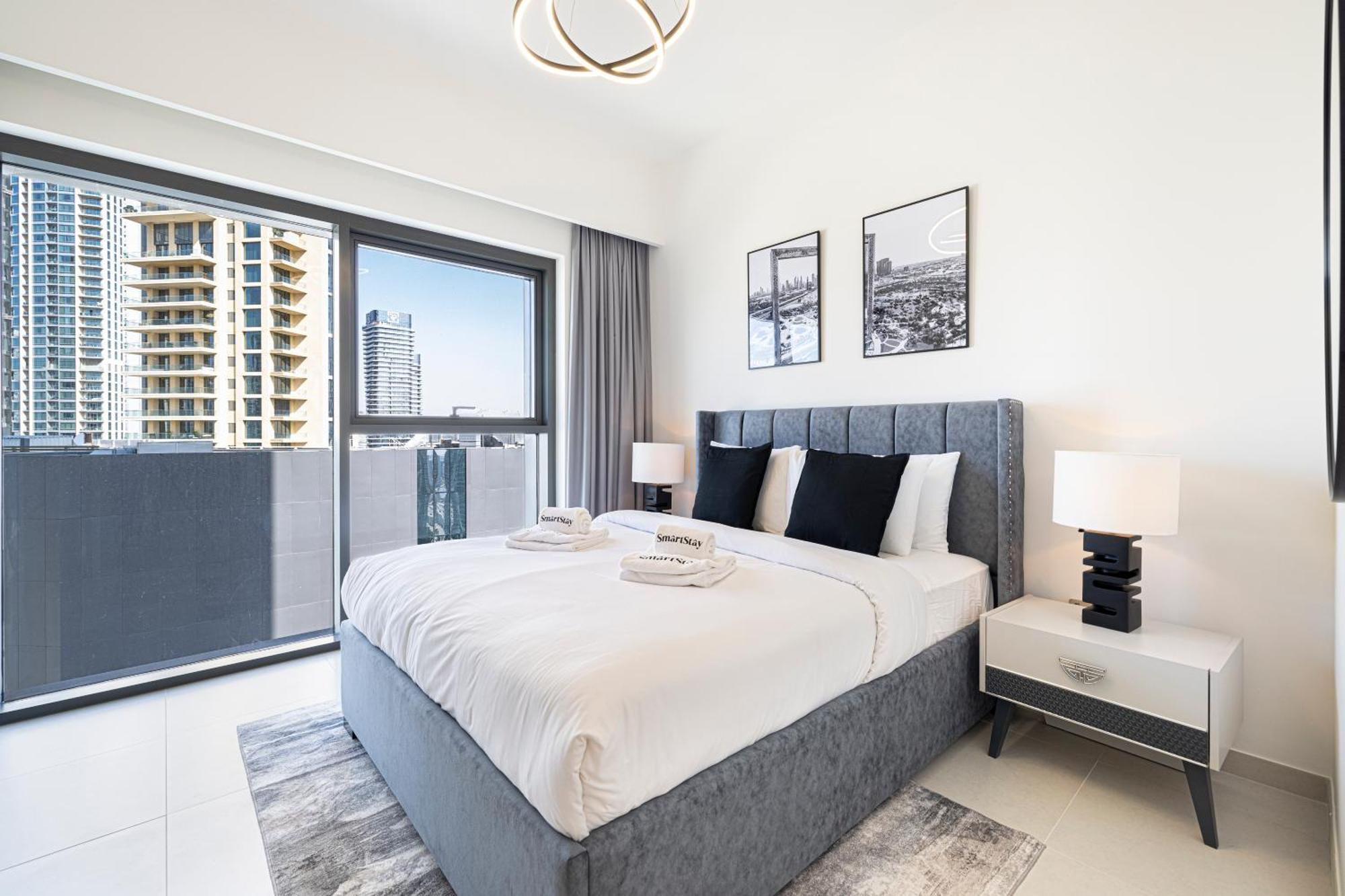 Smartstay At Burj Royale - Full Burj Khalifa View - Brand New Luxury Apartments Dubai Bagian luar foto